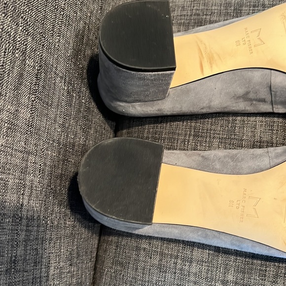 Marc Fisher block heel suede pumps - Picture 3 of 4